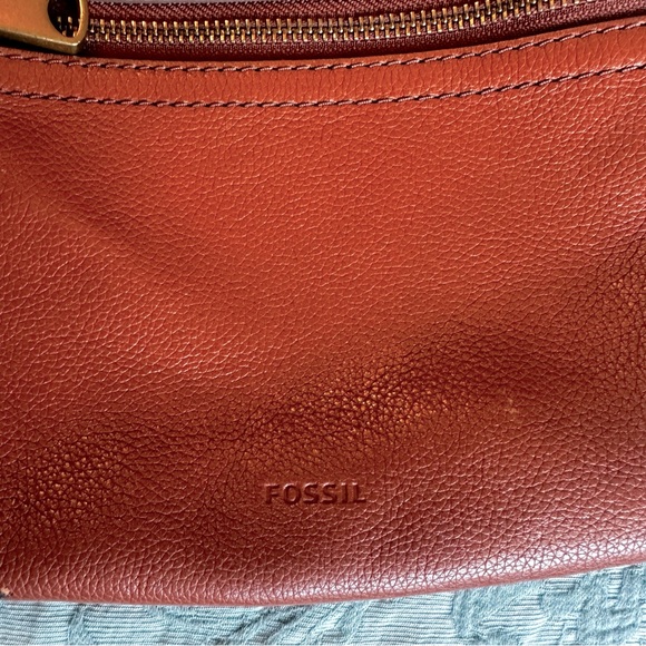 FOSSIL Reddish/Brown Cross Body Small Purse - Picture 3 of 8